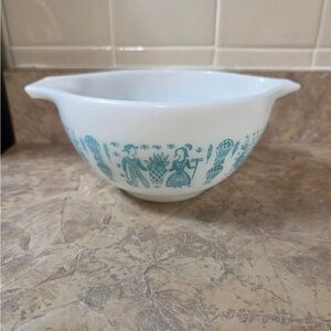 Vintage Pyrex 441 butter print bowl